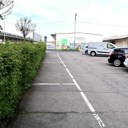 Bamu 2 - Modernes Doppelzimmer In Mit Parkplatz * Linz
